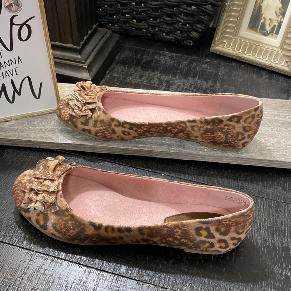 CL Laundry Size 9.5M “Go Ahead” Animal Print Shoes! - Picture 2 of 7
